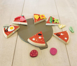 Drewniana pizza z dodatkami na rzepy, Tender Leaf Toys